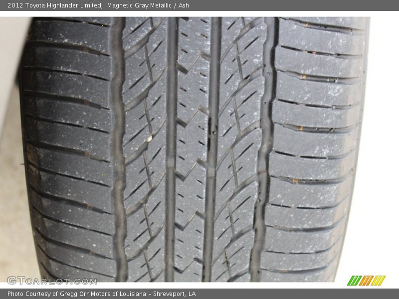 Magnetic Gray Metallic / Ash 2012 Toyota Highlander Limited