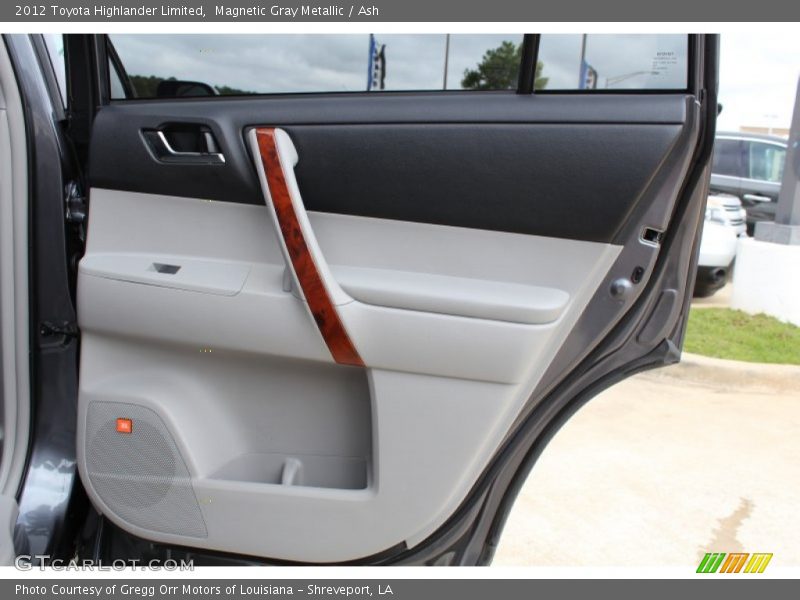 Magnetic Gray Metallic / Ash 2012 Toyota Highlander Limited