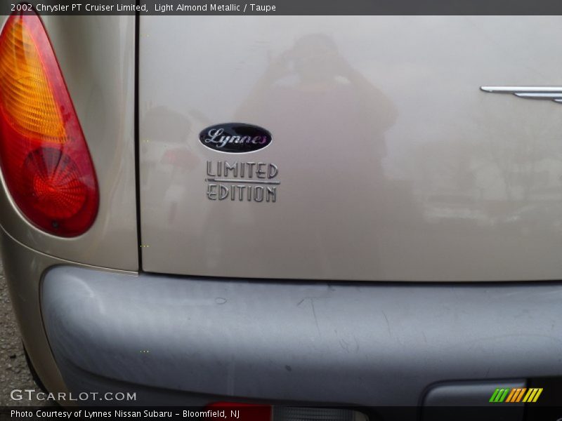 Light Almond Metallic / Taupe 2002 Chrysler PT Cruiser Limited