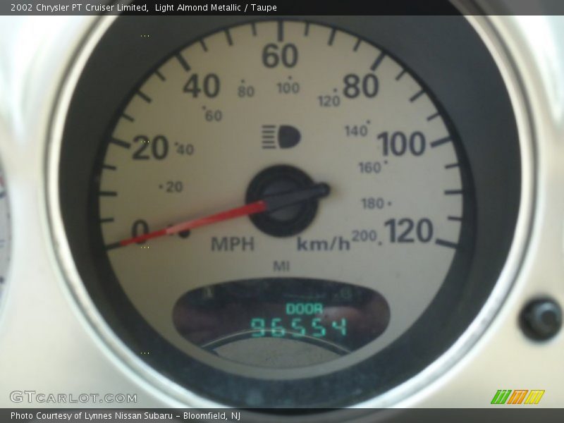 Light Almond Metallic / Taupe 2002 Chrysler PT Cruiser Limited