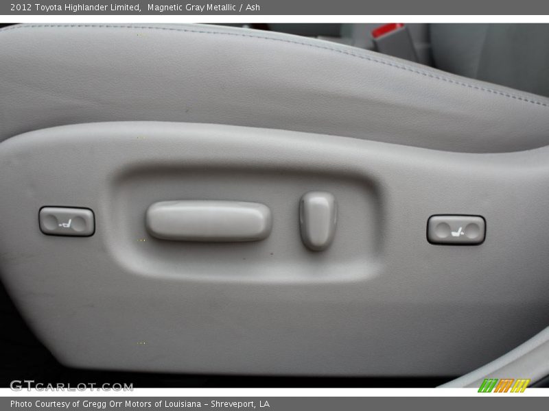 Magnetic Gray Metallic / Ash 2012 Toyota Highlander Limited