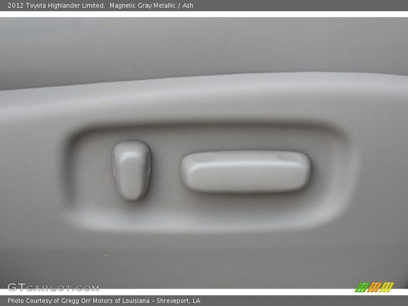 Magnetic Gray Metallic / Ash 2012 Toyota Highlander Limited