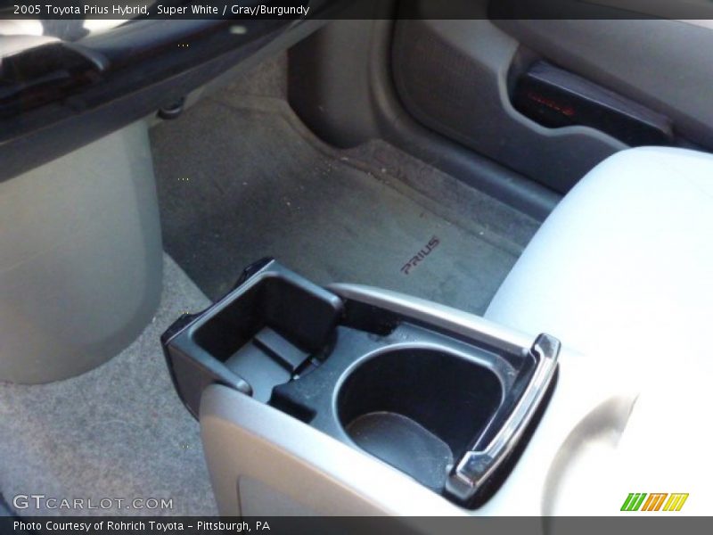 Super White / Gray/Burgundy 2005 Toyota Prius Hybrid