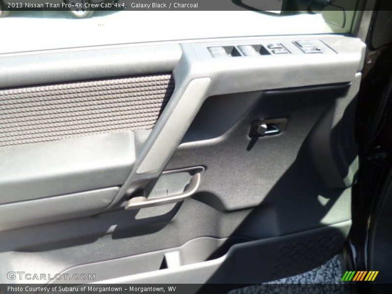 Galaxy Black / Charcoal 2013 Nissan Titan Pro-4X Crew Cab 4x4