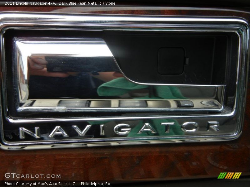 Dark Blue Pearl Metallic / Stone 2011 Lincoln Navigator 4x4
