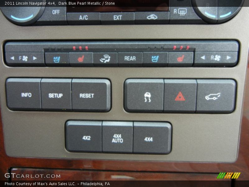 Dark Blue Pearl Metallic / Stone 2011 Lincoln Navigator 4x4