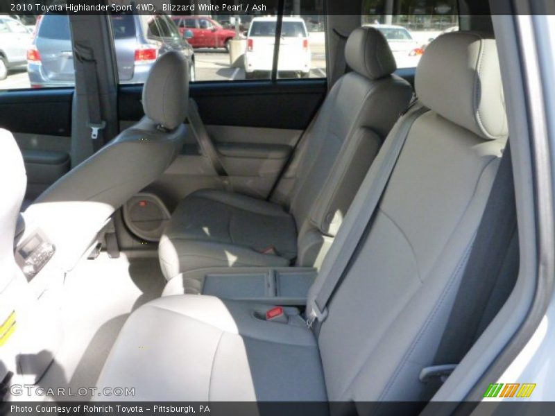 Blizzard White Pearl / Ash 2010 Toyota Highlander Sport 4WD