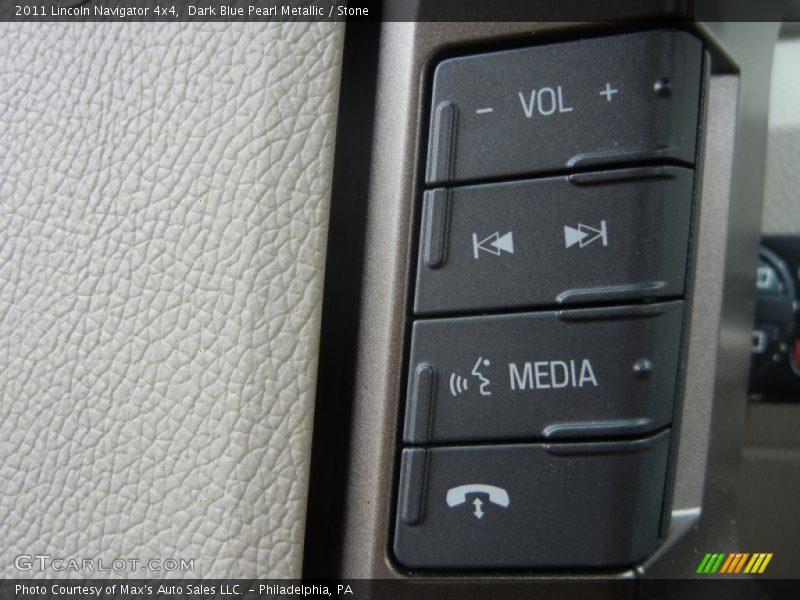 Dark Blue Pearl Metallic / Stone 2011 Lincoln Navigator 4x4
