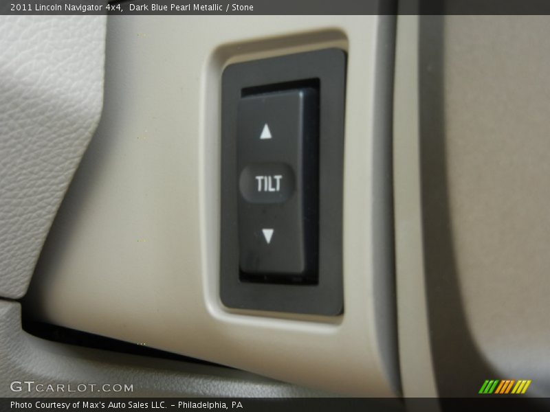Dark Blue Pearl Metallic / Stone 2011 Lincoln Navigator 4x4