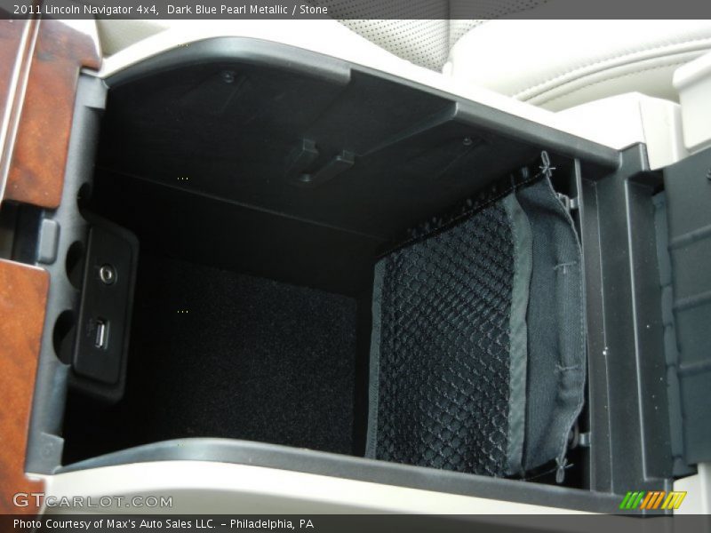 Dark Blue Pearl Metallic / Stone 2011 Lincoln Navigator 4x4