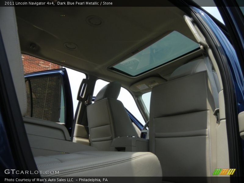 Dark Blue Pearl Metallic / Stone 2011 Lincoln Navigator 4x4