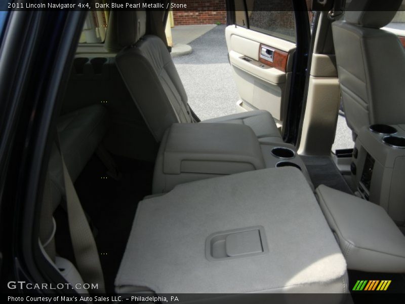 Dark Blue Pearl Metallic / Stone 2011 Lincoln Navigator 4x4