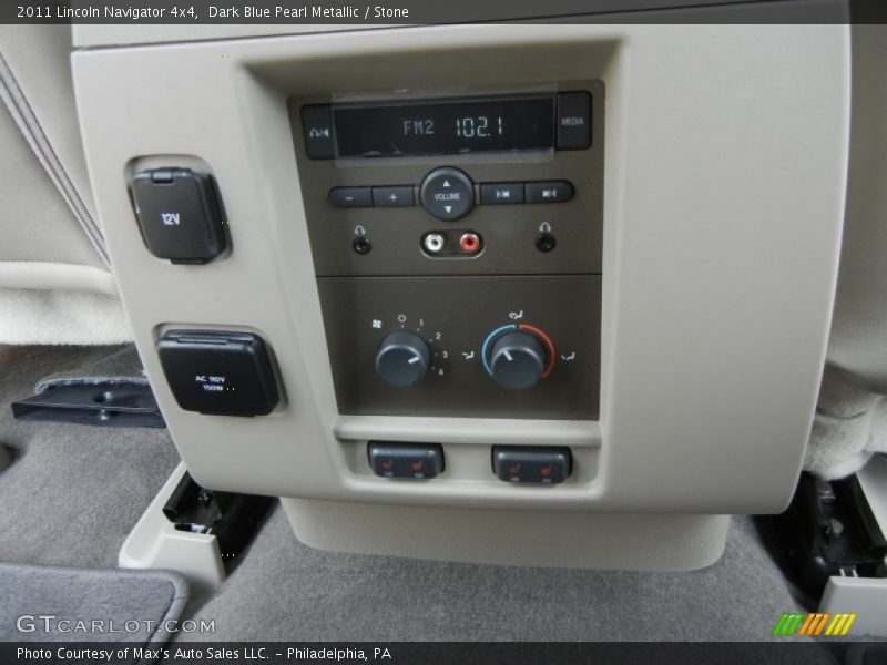 Dark Blue Pearl Metallic / Stone 2011 Lincoln Navigator 4x4