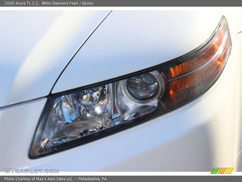 White Diamond Pearl / Ebony 2006 Acura TL 3.2