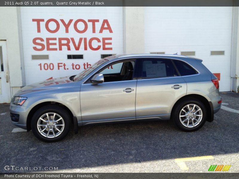 Quartz Grey Metallic / Black 2011 Audi Q5 2.0T quattro