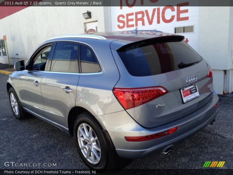 Quartz Grey Metallic / Black 2011 Audi Q5 2.0T quattro