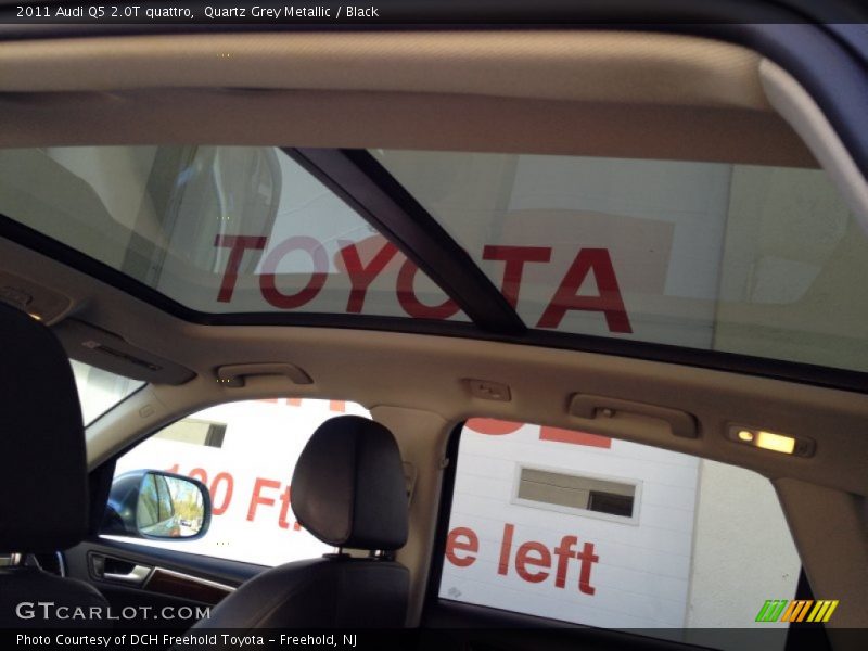 Quartz Grey Metallic / Black 2011 Audi Q5 2.0T quattro