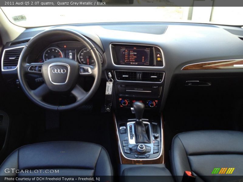 Quartz Grey Metallic / Black 2011 Audi Q5 2.0T quattro