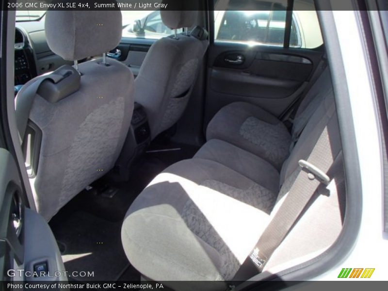 Summit White / Light Gray 2006 GMC Envoy XL SLE 4x4