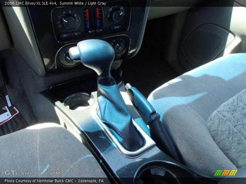 Summit White / Light Gray 2006 GMC Envoy XL SLE 4x4