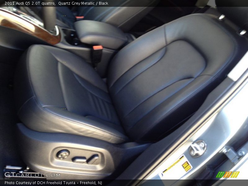 Quartz Grey Metallic / Black 2011 Audi Q5 2.0T quattro
