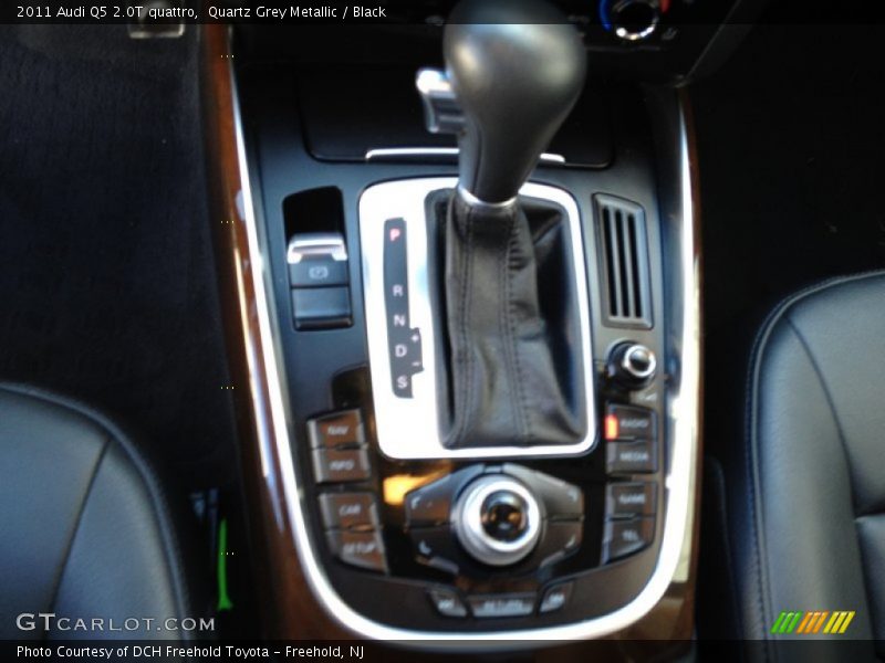 Quartz Grey Metallic / Black 2011 Audi Q5 2.0T quattro