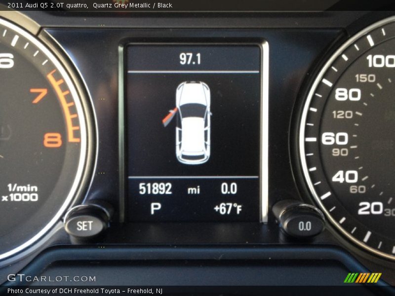 Quartz Grey Metallic / Black 2011 Audi Q5 2.0T quattro