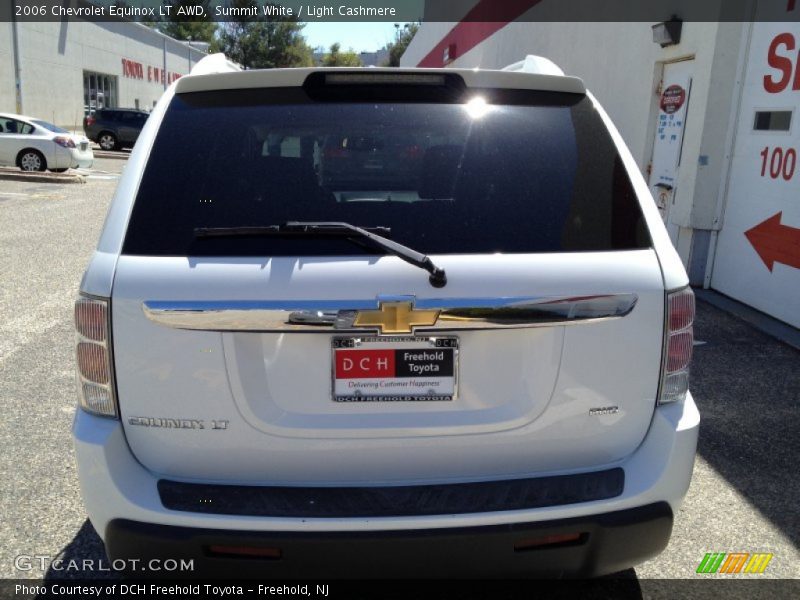 Summit White / Light Cashmere 2006 Chevrolet Equinox LT AWD