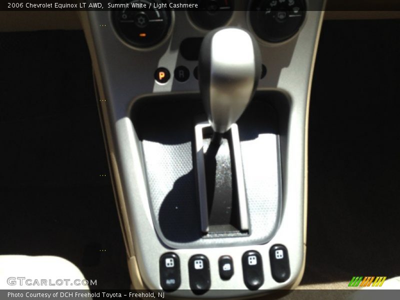 Summit White / Light Cashmere 2006 Chevrolet Equinox LT AWD