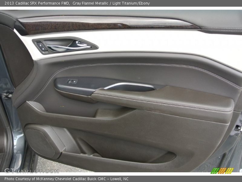 Gray Flannel Metallic / Light Titanium/Ebony 2013 Cadillac SRX Performance FWD