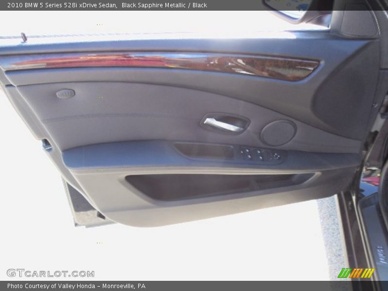 Black Sapphire Metallic / Black 2010 BMW 5 Series 528i xDrive Sedan