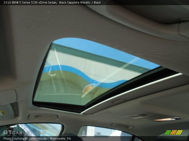 Black Sapphire Metallic / Black 2010 BMW 5 Series 528i xDrive Sedan