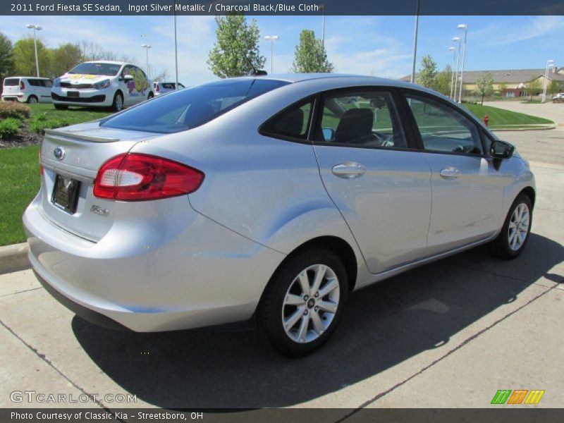 Ingot Silver Metallic / Charcoal Black/Blue Cloth 2011 Ford Fiesta SE Sedan
