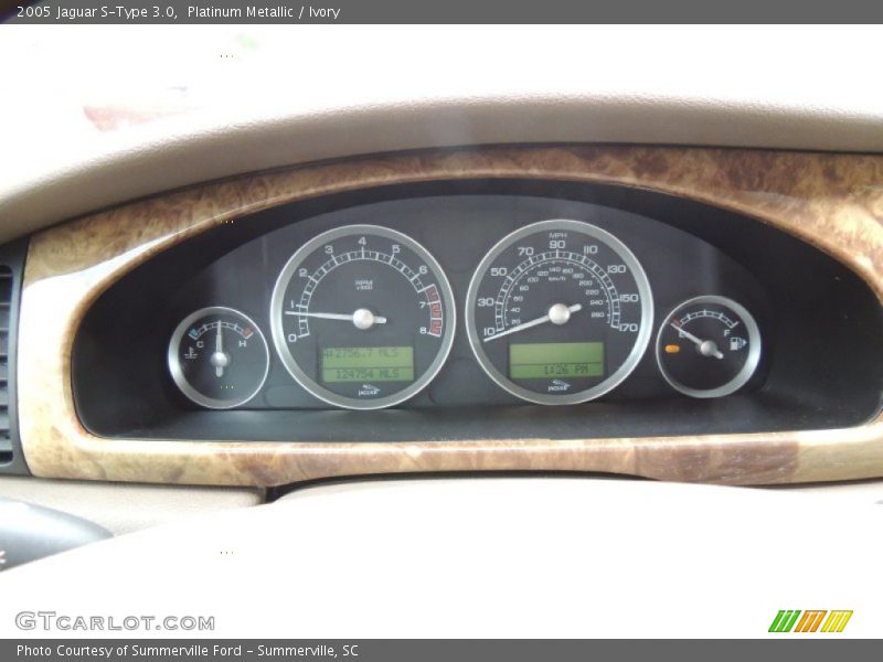 Platinum Metallic / Ivory 2005 Jaguar S-Type 3.0