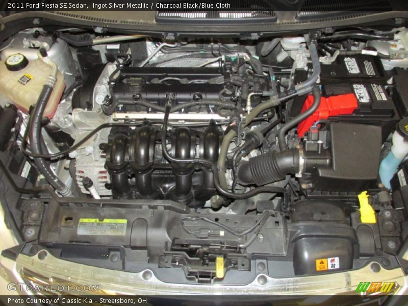 Ingot Silver Metallic / Charcoal Black/Blue Cloth 2011 Ford Fiesta SE Sedan