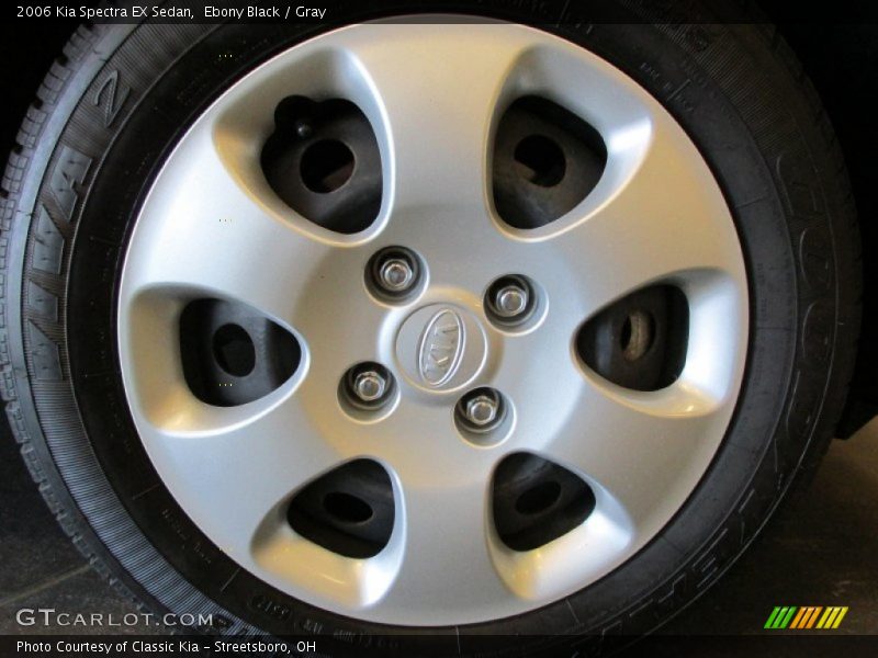  2006 Spectra EX Sedan Wheel