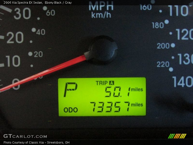 Ebony Black / Gray 2006 Kia Spectra EX Sedan
