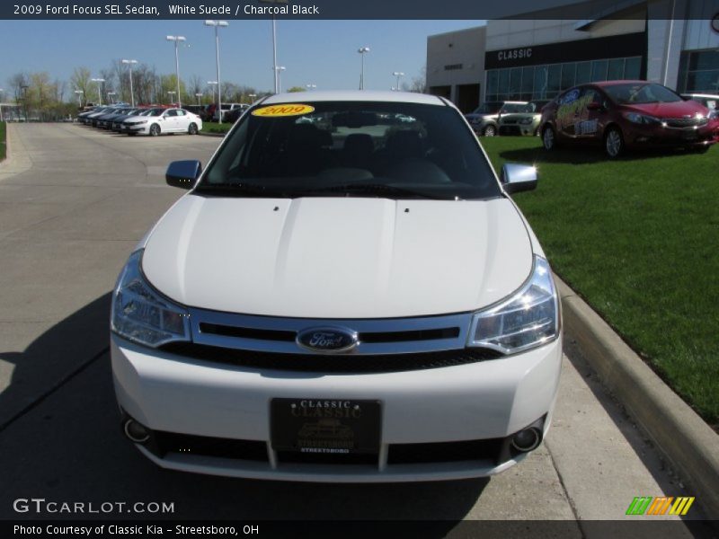 White Suede / Charcoal Black 2009 Ford Focus SEL Sedan