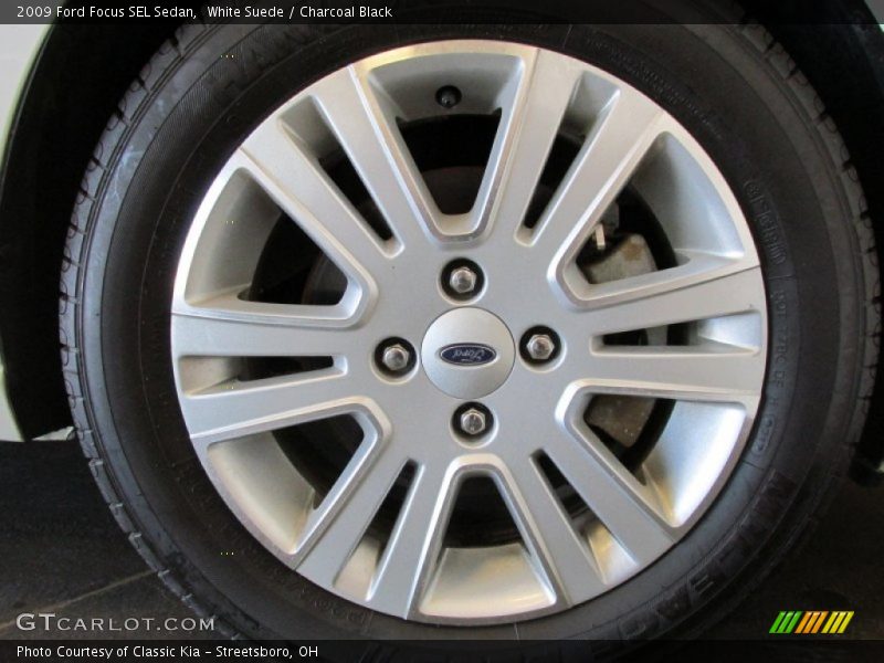 White Suede / Charcoal Black 2009 Ford Focus SEL Sedan