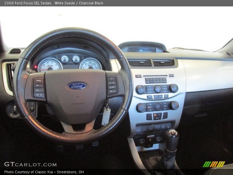 White Suede / Charcoal Black 2009 Ford Focus SEL Sedan