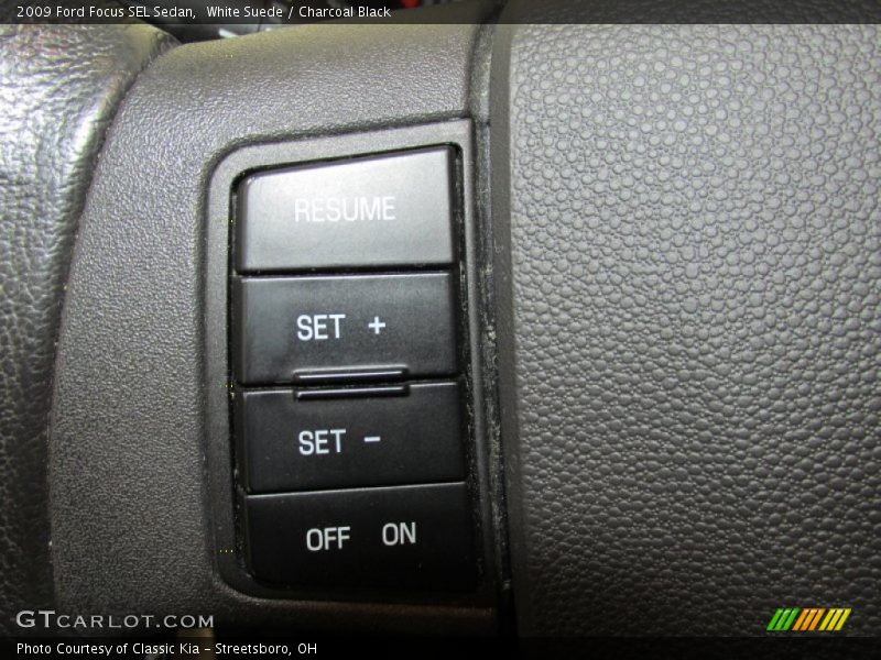 White Suede / Charcoal Black 2009 Ford Focus SEL Sedan