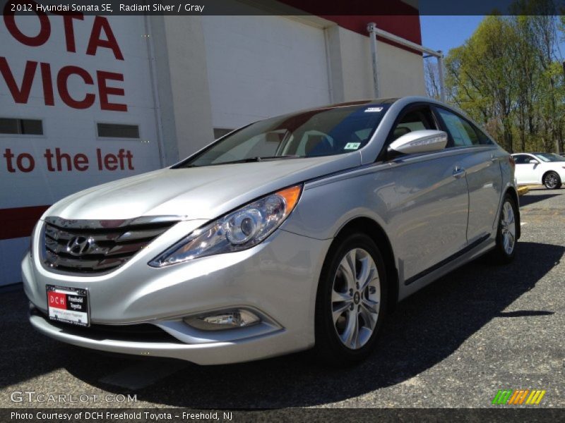 Radiant Silver / Gray 2012 Hyundai Sonata SE