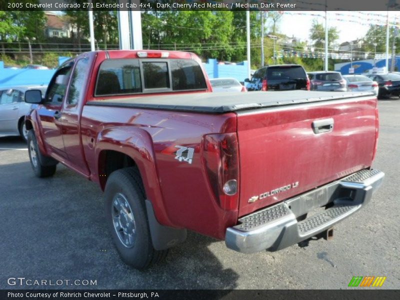 Dark Cherry Red Metallic / Medium Dark Pewter 2005 Chevrolet Colorado Z71 Extended Cab 4x4