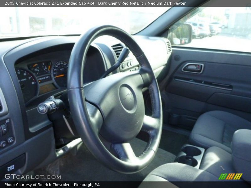 Dark Cherry Red Metallic / Medium Dark Pewter 2005 Chevrolet Colorado Z71 Extended Cab 4x4