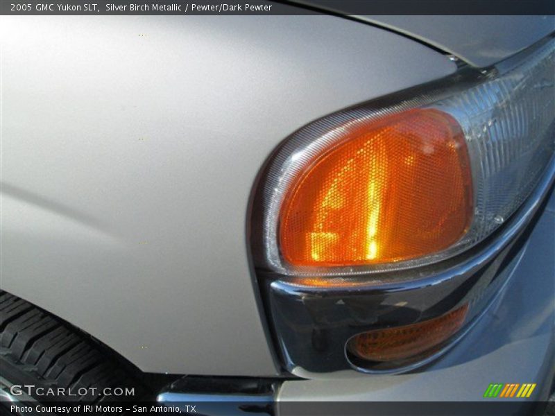 Silver Birch Metallic / Pewter/Dark Pewter 2005 GMC Yukon SLT