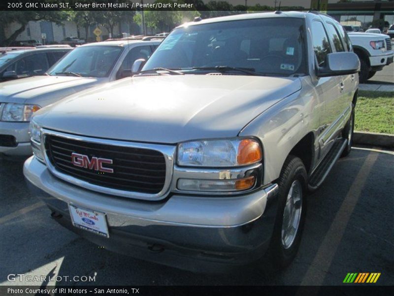 Silver Birch Metallic / Pewter/Dark Pewter 2005 GMC Yukon SLT