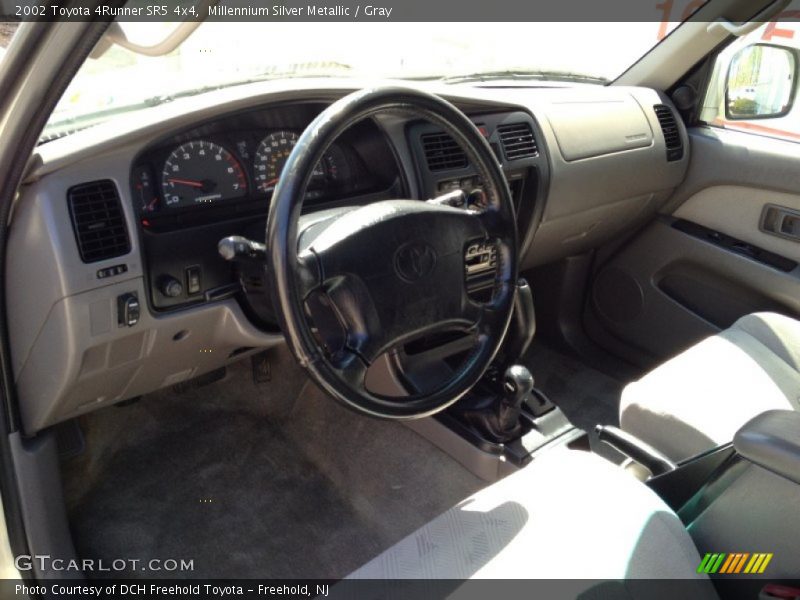 Millennium Silver Metallic / Gray 2002 Toyota 4Runner SR5 4x4