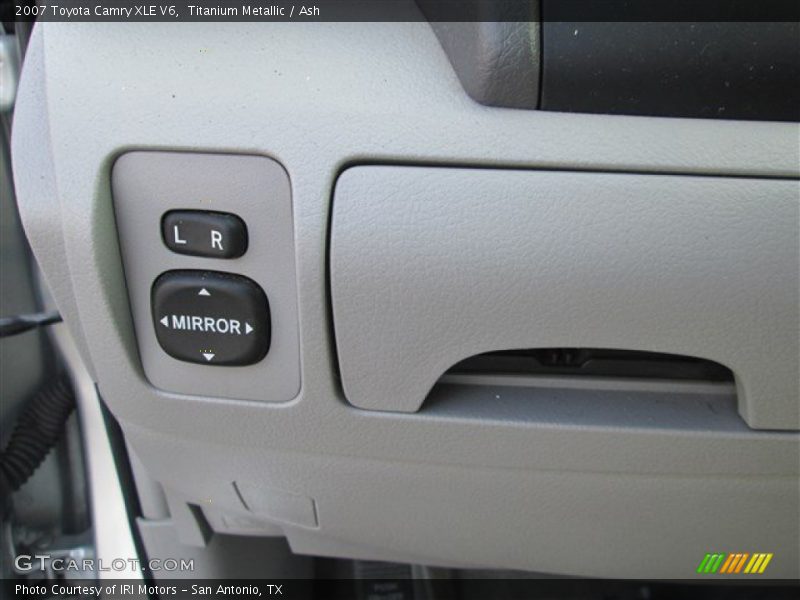 Titanium Metallic / Ash 2007 Toyota Camry XLE V6