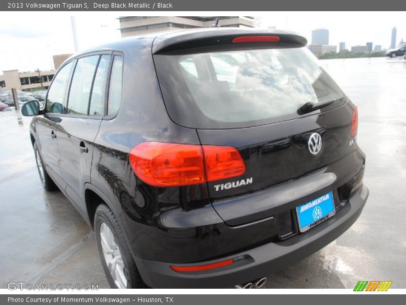 Deep Black Metallic / Black 2013 Volkswagen Tiguan S