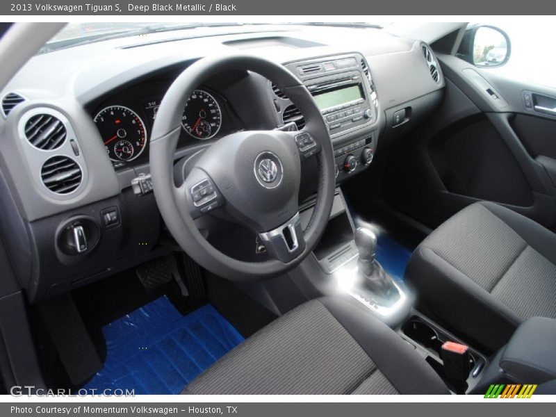 Deep Black Metallic / Black 2013 Volkswagen Tiguan S